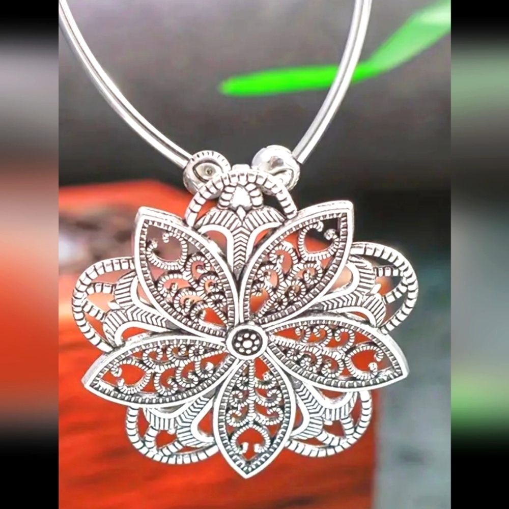 Boho Tribal Mandala Flower Necklace